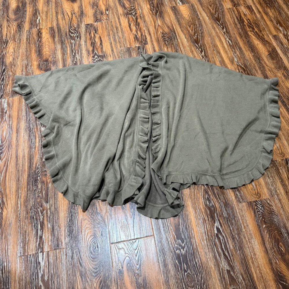 Ruffle Trim Knit Poncho Wrap Open Front Cape Shawl One Size Womens